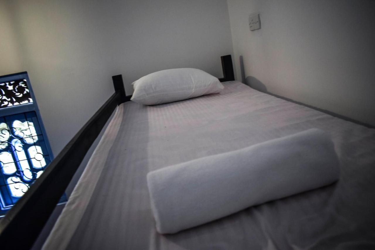 Bunk 15 Hiriketiya Hostel Zuid-Dikwella Buitenkant foto